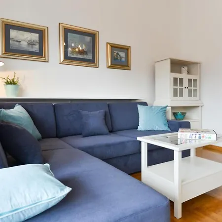 Spacious Chic