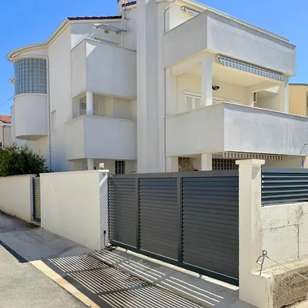Spacious Chic Zadar