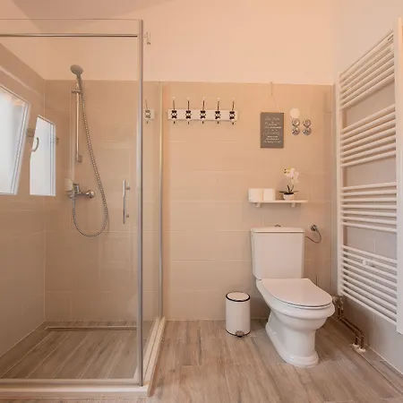 Spacious Chic Apartamento