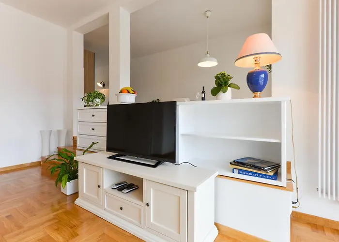 Spacious Chic Apartamento Zadar