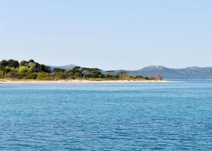 Spacious Chic Apartamento Zadar