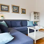 Spacious Chic