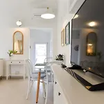 아파트 Spacious Chic