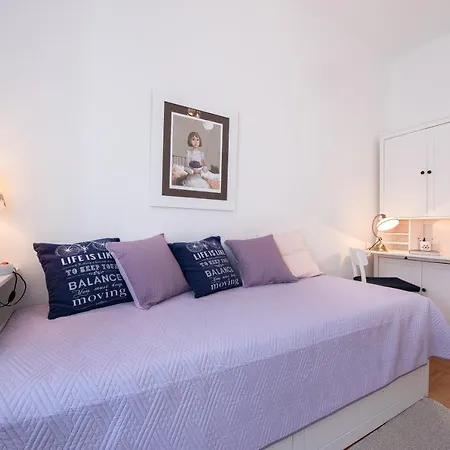 Apartman Spacious Chic Zára