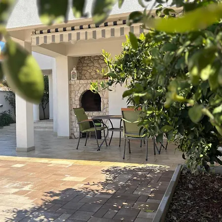 Spacious Chic * Zára