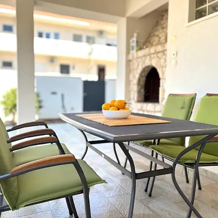 Spacious Chic Apartament Zadar