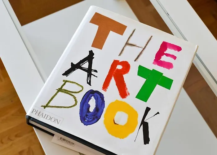 Spacious Chic Apartman *