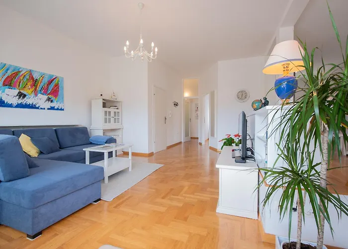 Spacious Chic *