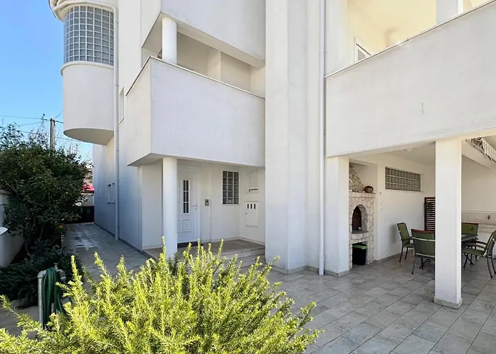 Spacious Chic * זאדאר